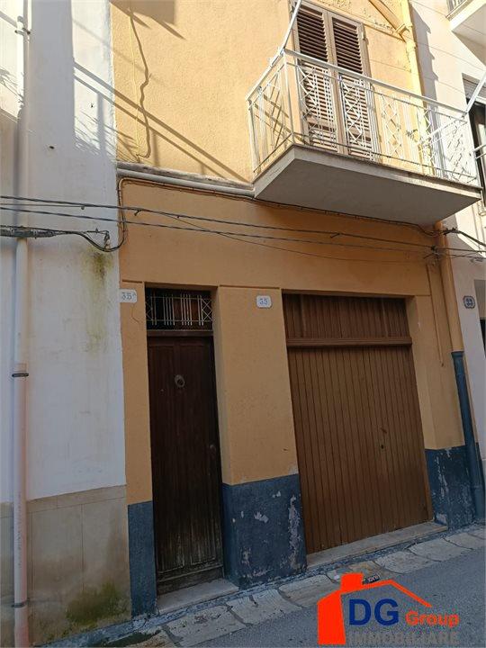 casa indipendente in vendita ad Alcamo in zona Centro Città