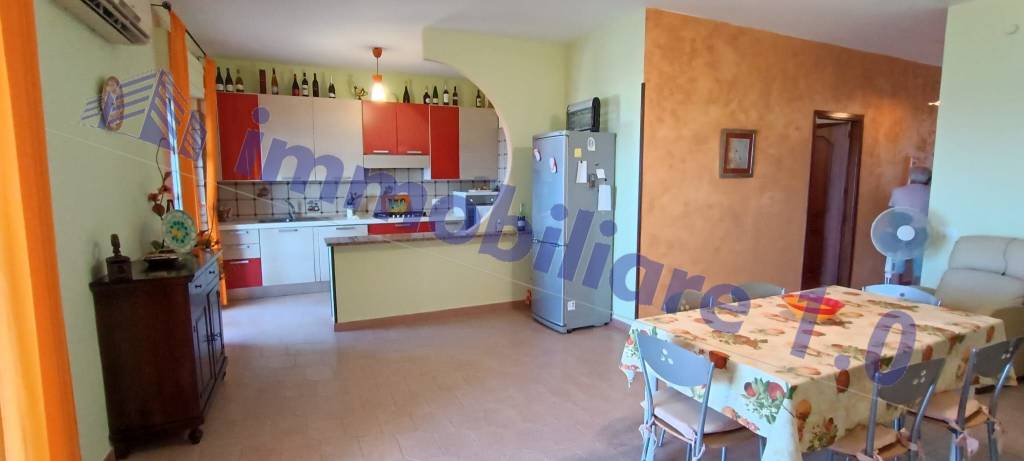 casa indipendente in vendita ad Alcamo in zona Alcamo Marina