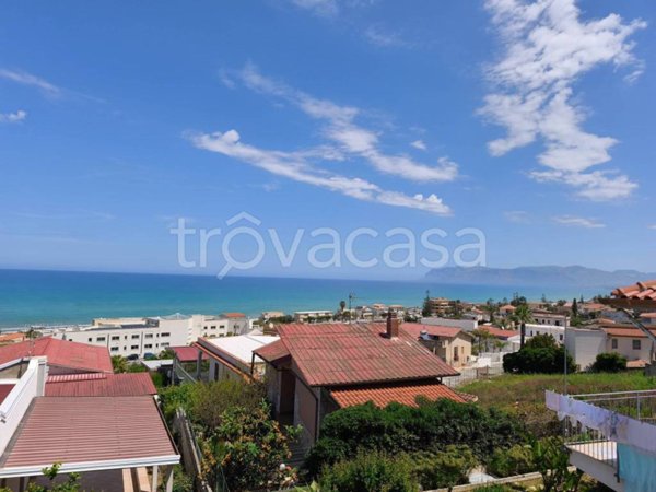 casa indipendente in vendita ad Alcamo in zona Alcamo Marina