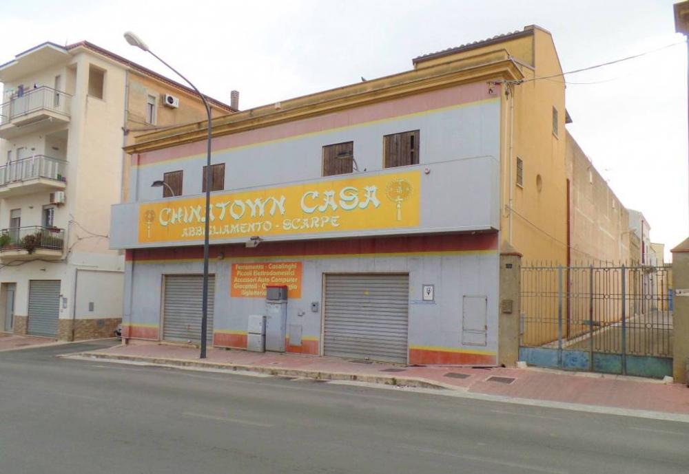 negozio in vendita ad Alcamo