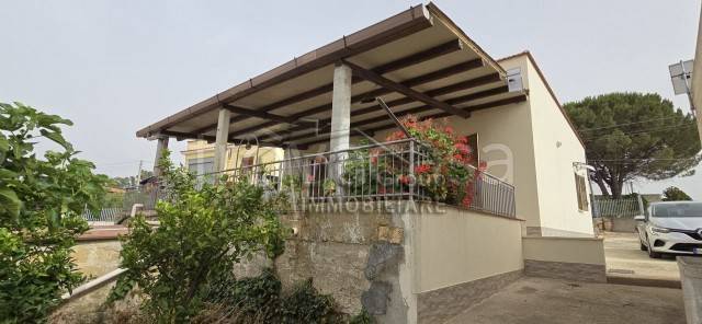 casa indipendente in vendita ad Alcamo