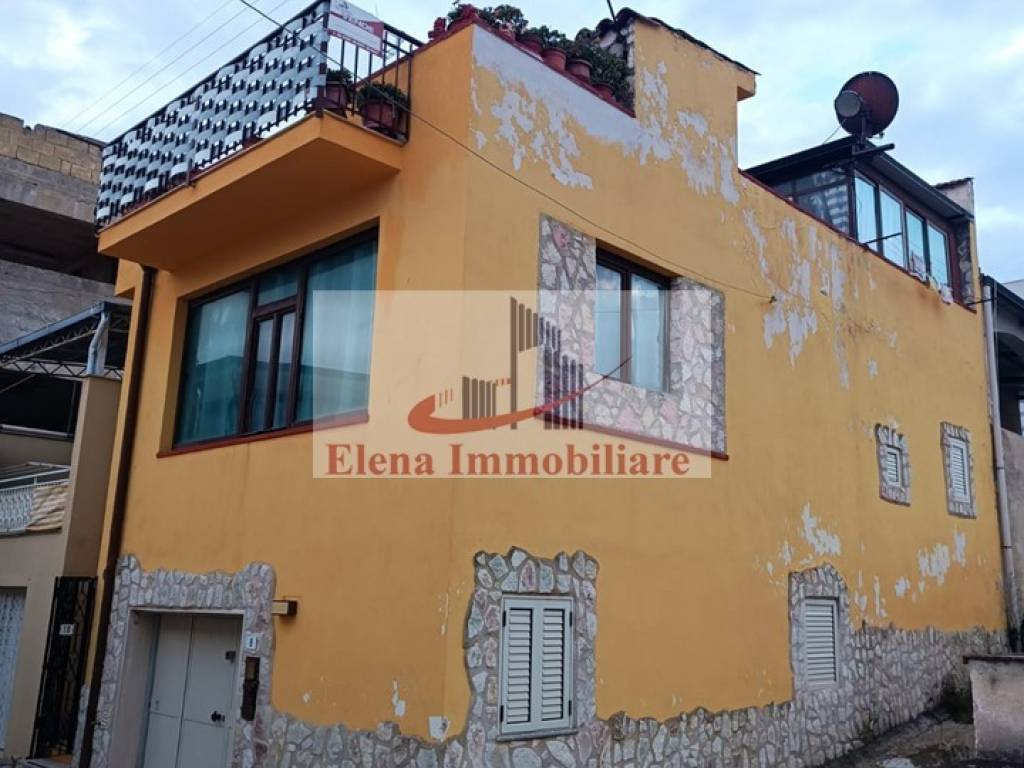 casa indipendente in vendita ad Alcamo in zona Alcamo Marina