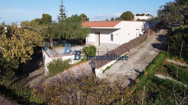 casa indipendente in vendita ad Alcamo