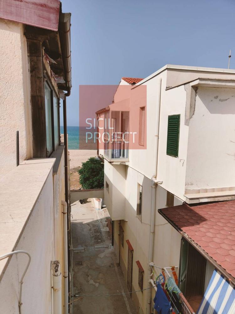 casa indipendente in vendita ad Alcamo in zona Alcamo Marina
