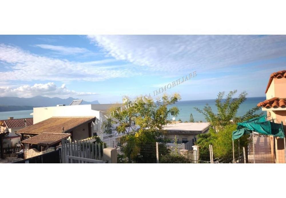 casa indipendente in vendita ad Alcamo in zona Alcamo Marina