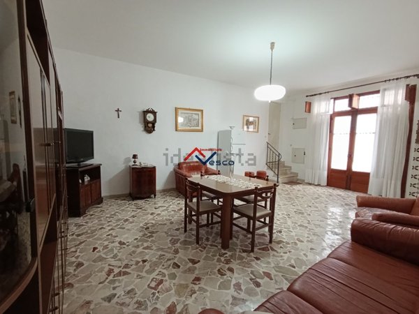 casa indipendente in vendita ad Alcamo
