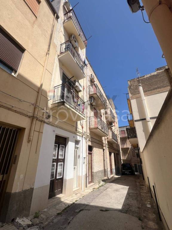 casa indipendente in vendita ad Alcamo