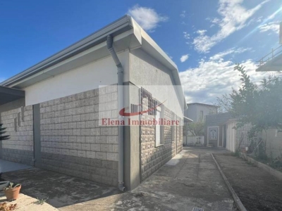 casa indipendente in vendita ad Alcamo in zona Alcamo Marina