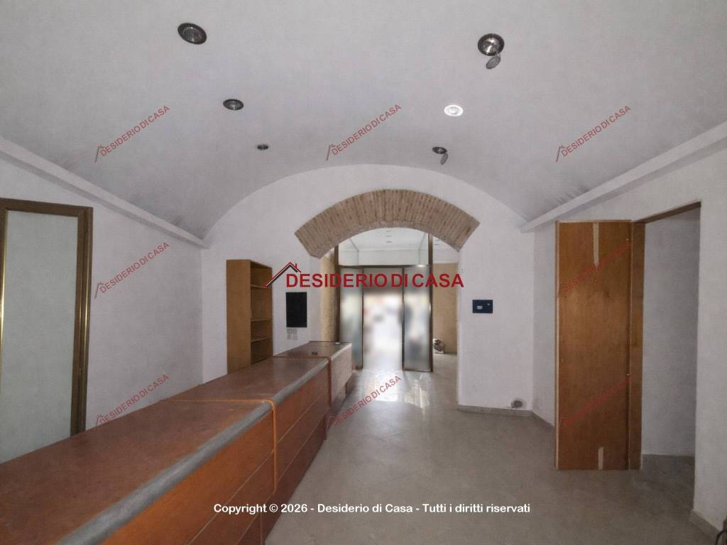 negozio in vendita ad Alcamo in zona Centro Città