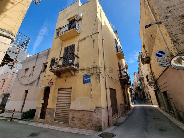 casa indipendente in vendita ad Alcamo