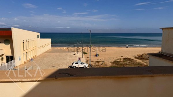 casa indipendente in vendita ad Alcamo in zona Alcamo Marina