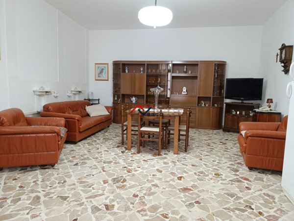 casa indipendente in vendita ad Alcamo