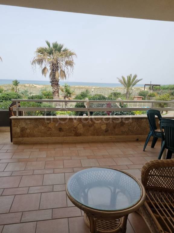 casa indipendente in vendita ad Alcamo in zona Alcamo Marina