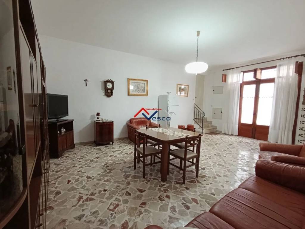 casa indipendente in vendita ad Alcamo