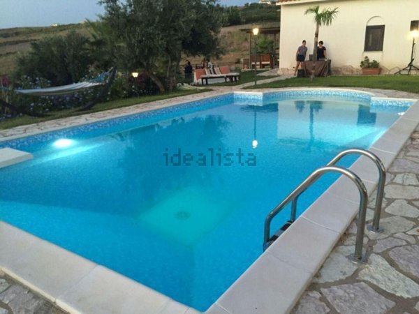 casa indipendente in vendita ad Alcamo