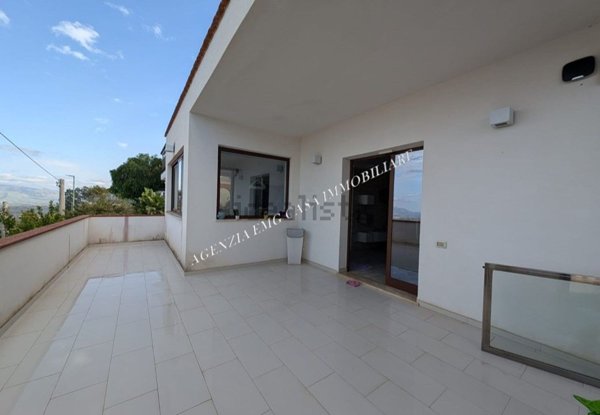 casa indipendente in vendita ad Alcamo