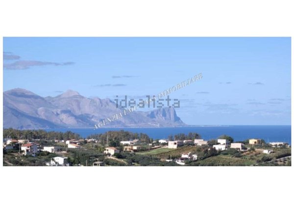 casa indipendente in vendita ad Alcamo