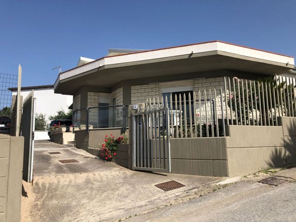 casa indipendente in vendita ad Alcamo in zona Alcamo Marina