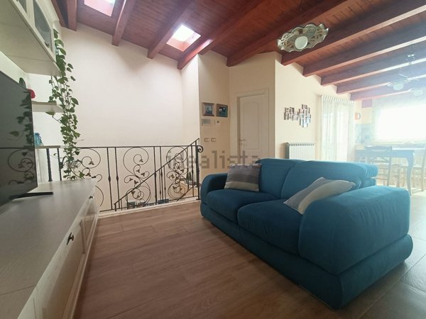 pentavano in vendita ad Alcamo