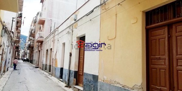 casa indipendente in vendita ad Alcamo