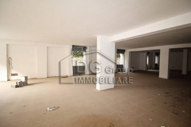 negozio in vendita ad Alcamo