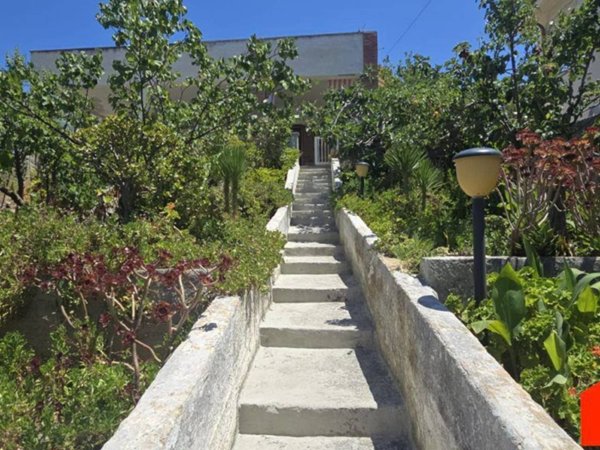 casa indipendente in vendita ad Alcamo