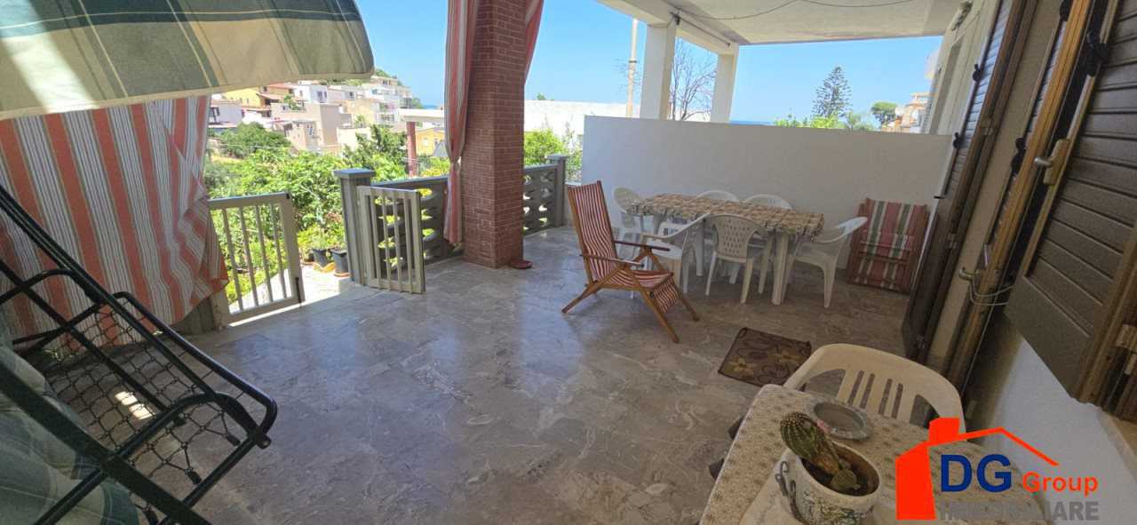 casa indipendente in vendita ad Alcamo in zona Alcamo Marina