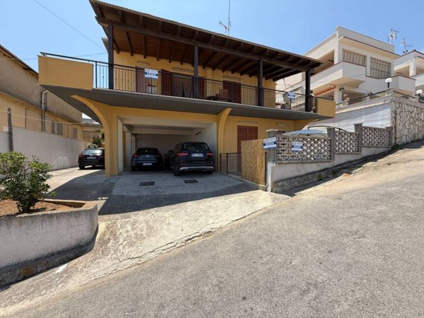 casa indipendente in vendita ad Alcamo in zona Alcamo Marina