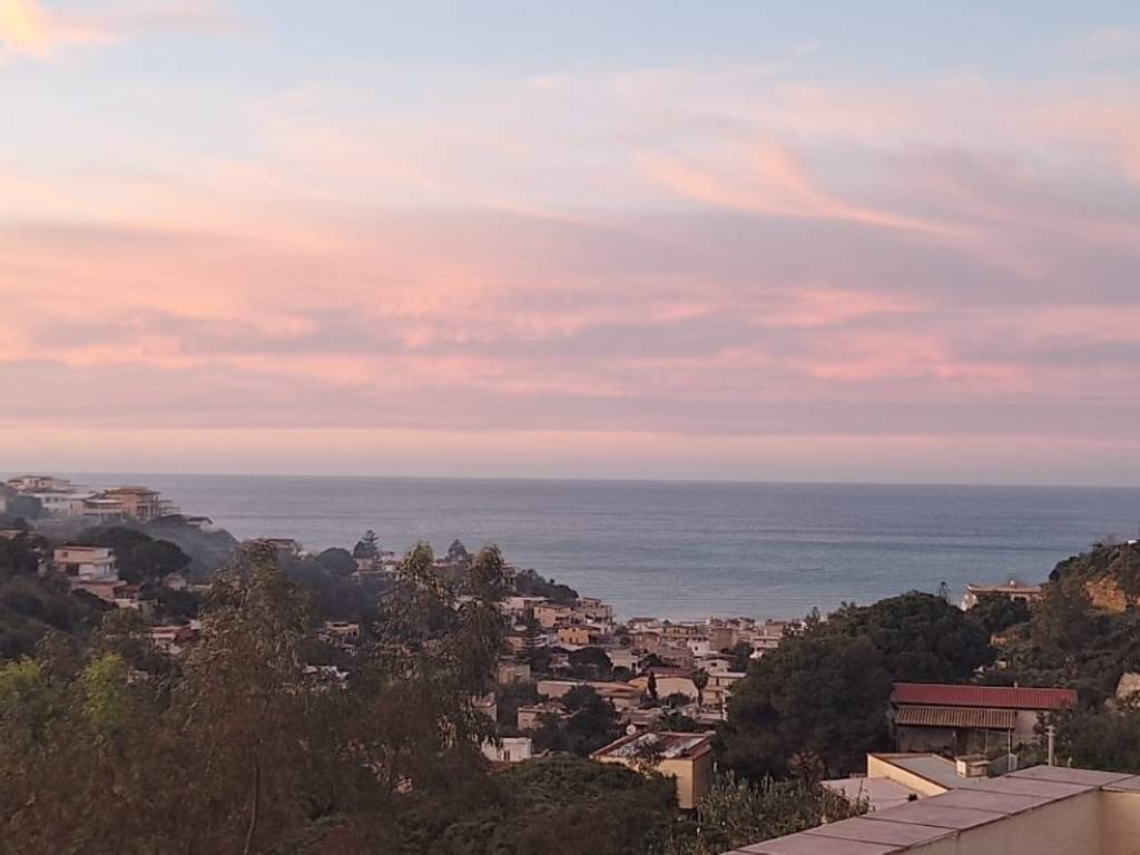 intera palazzina in vendita ad Alcamo in zona Alcamo Marina