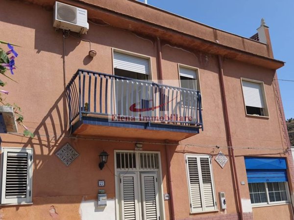 casa indipendente in vendita ad Alcamo in zona Alcamo Marina