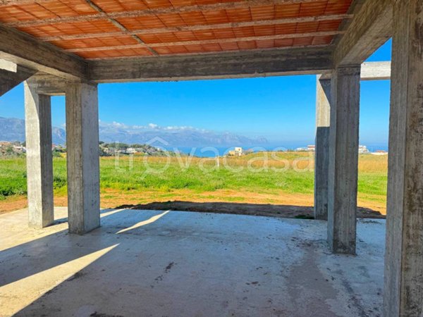 casa indipendente in vendita ad Alcamo in zona Alcamo Marina