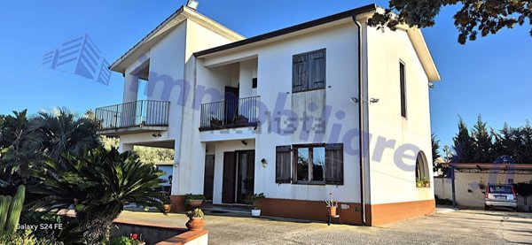 casa indipendente in vendita ad Alcamo in zona Fico