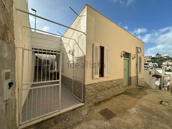 appartamento in vendita ad Alcamo in zona Alcamo Marina