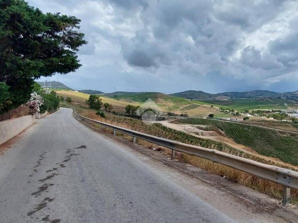 terreno agricolo in vendita ad Alcamo in zona Fico