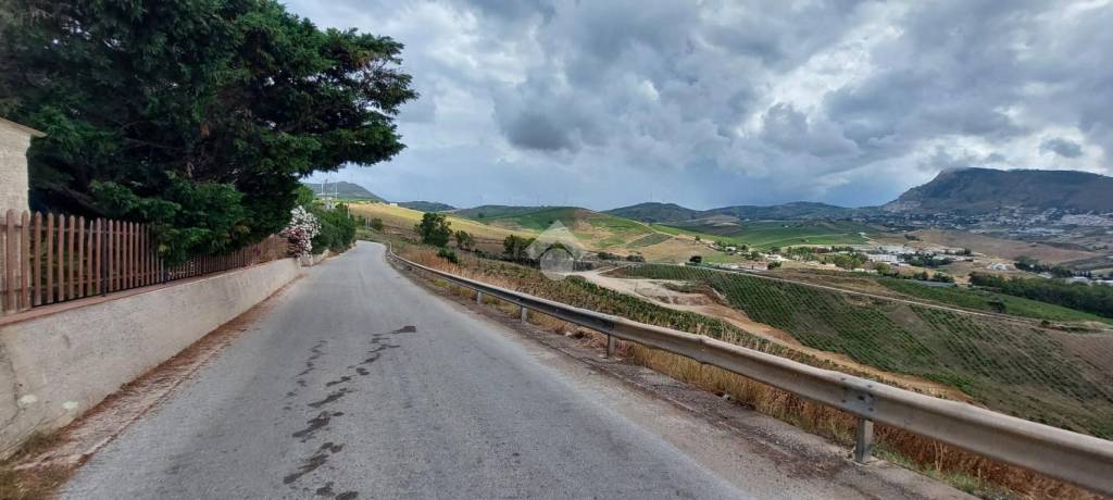 terreno agricolo in vendita ad Alcamo in zona Fico