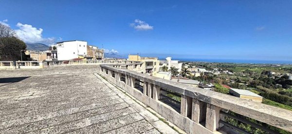 negozio in vendita ad Alcamo