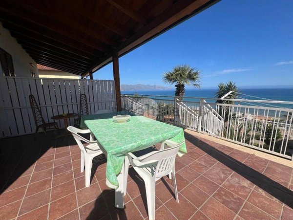 appartamento in vendita ad Alcamo in zona Alcamo Marina