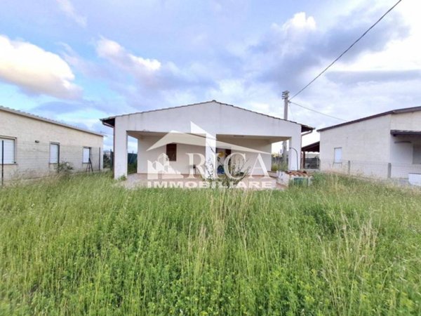 casa indipendente in vendita ad Alcamo in zona Alcamo Marina