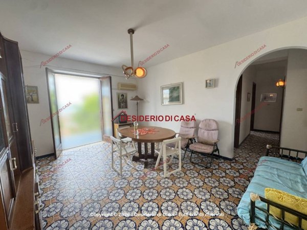 casa indipendente in vendita ad Alcamo in zona Alcamo Marina
