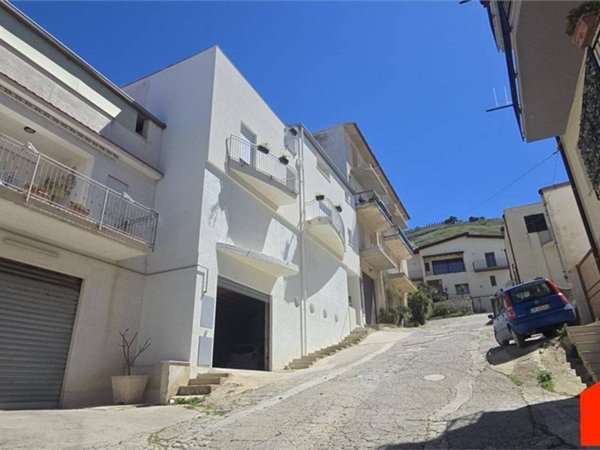 casa indipendente in vendita ad Alcamo