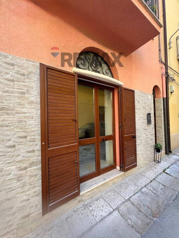 casa indipendente in vendita ad Alcamo in zona Centro Città