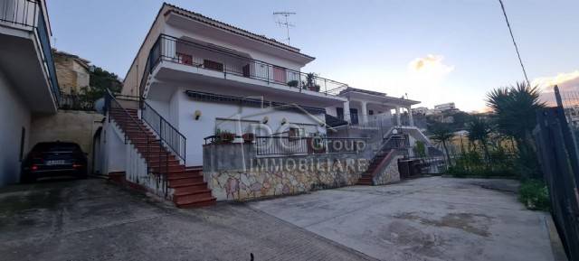casa indipendente in vendita ad Alcamo in zona Alcamo Marina
