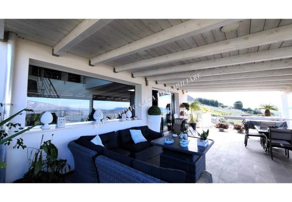 casa indipendente in vendita ad Alcamo