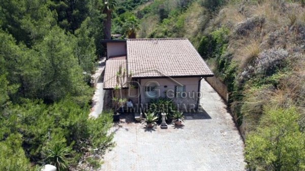 casa indipendente in vendita ad Alcamo
