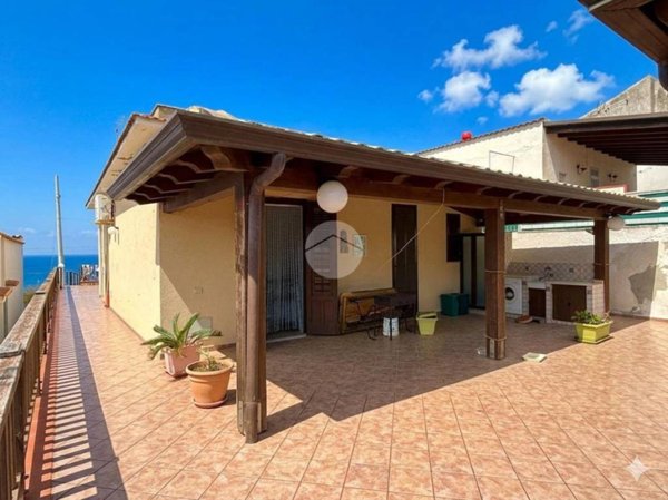 casa indipendente in vendita ad Alcamo in zona Alcamo Marina