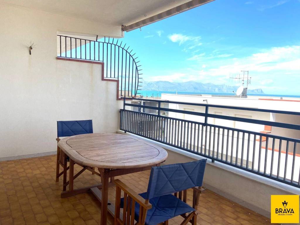 appartamento in vendita ad Alcamo in zona Alcamo Marina