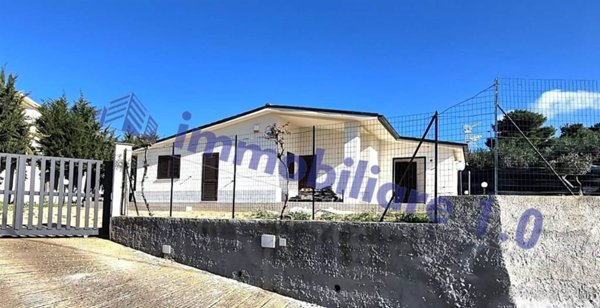 casa indipendente in vendita ad Alcamo in zona Fico