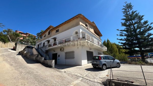 esavano in vendita ad Alcamo