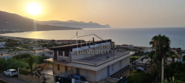 casa indipendente in vendita ad Alcamo in zona Alcamo Marina