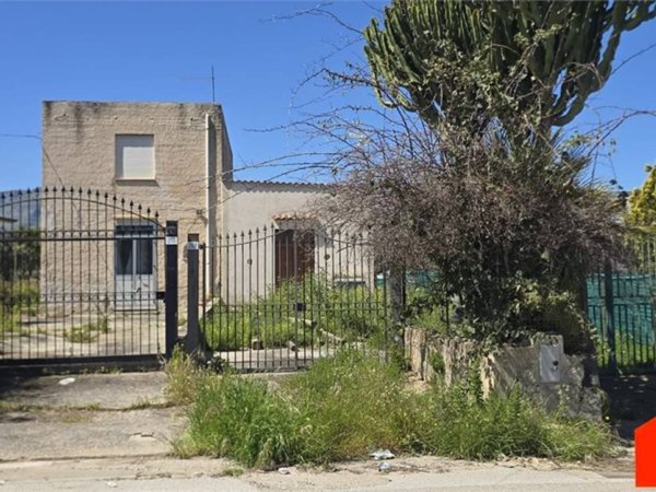 casa indipendente in vendita ad Alcamo in zona Alcamo Marina